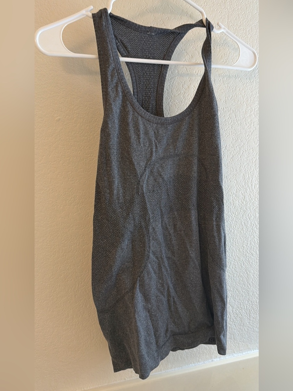 Lululemon Swiftly Tech Gray Racerback Tank Top size 6